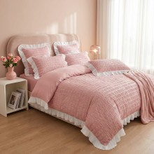 Спален комплект чаршафи с драперия от 6 части Жаклин - Пепел от рози Спален комплект чаршафи с драперия от 6 части Жаклин - Пепел от рози