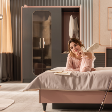 Трикрилен детски гардероб VALENCIA Трикрилен детски гардероб VALENCIA