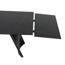 Разтегателна трапезна маса KOWAL - черна Разтегателна трапезна маса KOWAL - черна