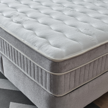 Тапицирана спалня с матрак DIANA 160 x 200 - светлосив 326