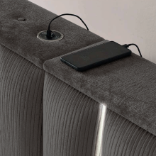 Тапицирана спалня с матрак MOONLIGHT 180 x 200 - сив 190